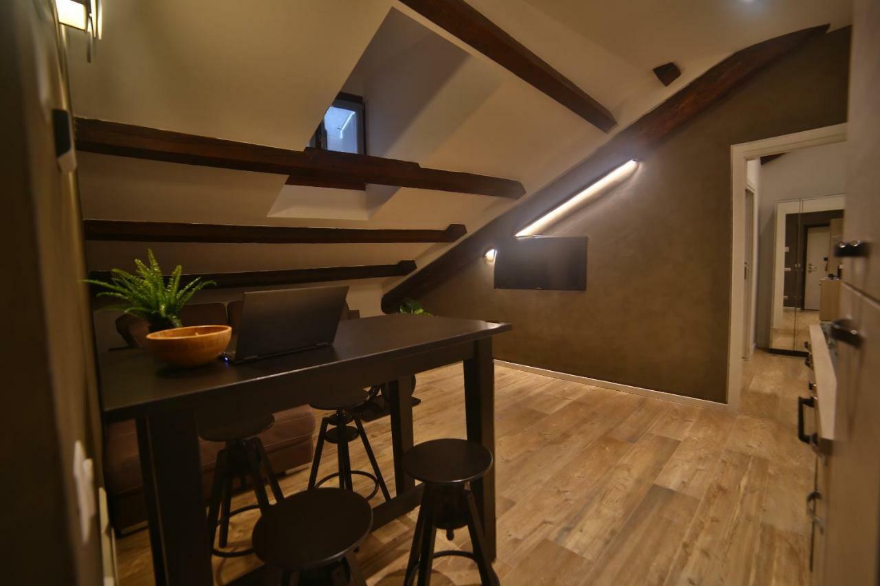 Moscova Attic Near Duomo Apartment มิลาน ภายนอก รูปภาพ